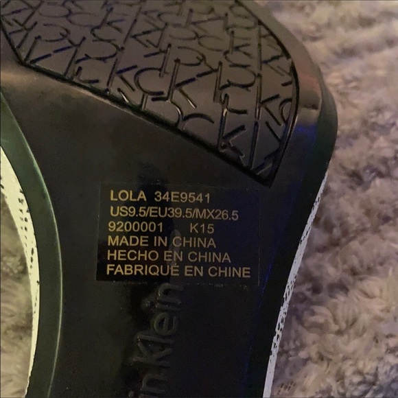 Calvin Klein White and Black Strappy Stiletto Short Heel - Picture 4 of 9